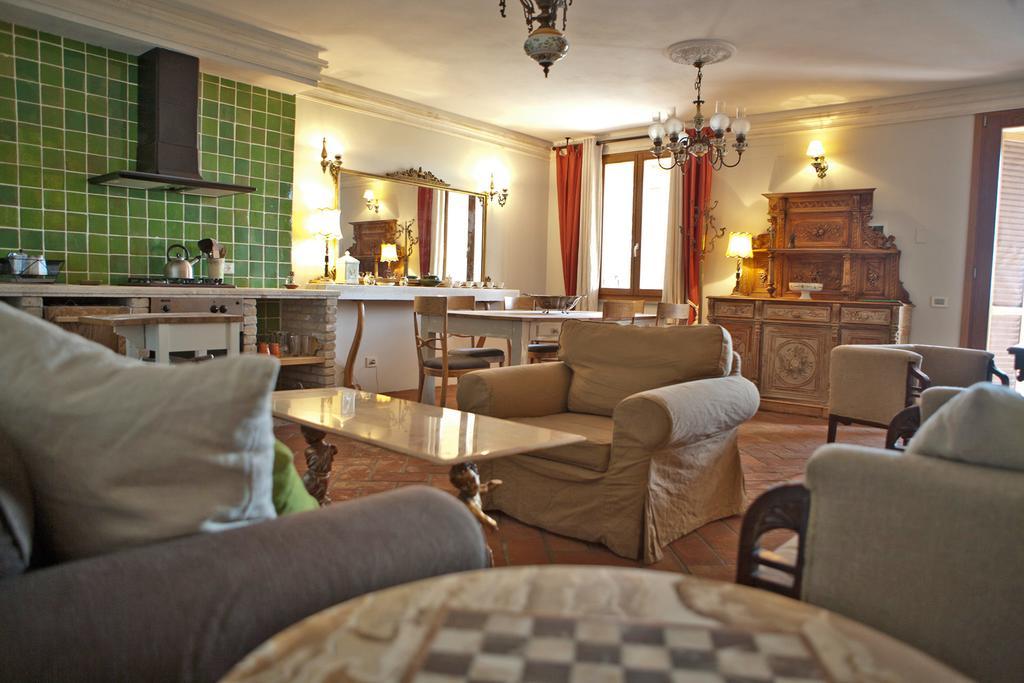 Tuscany Forever Famiglia Apartments Volterra Dış mekan fotoğraf
