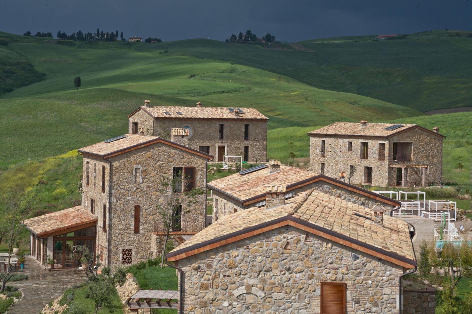 Tuscany Forever Famiglia Apartments Volterra Dış mekan fotoğraf