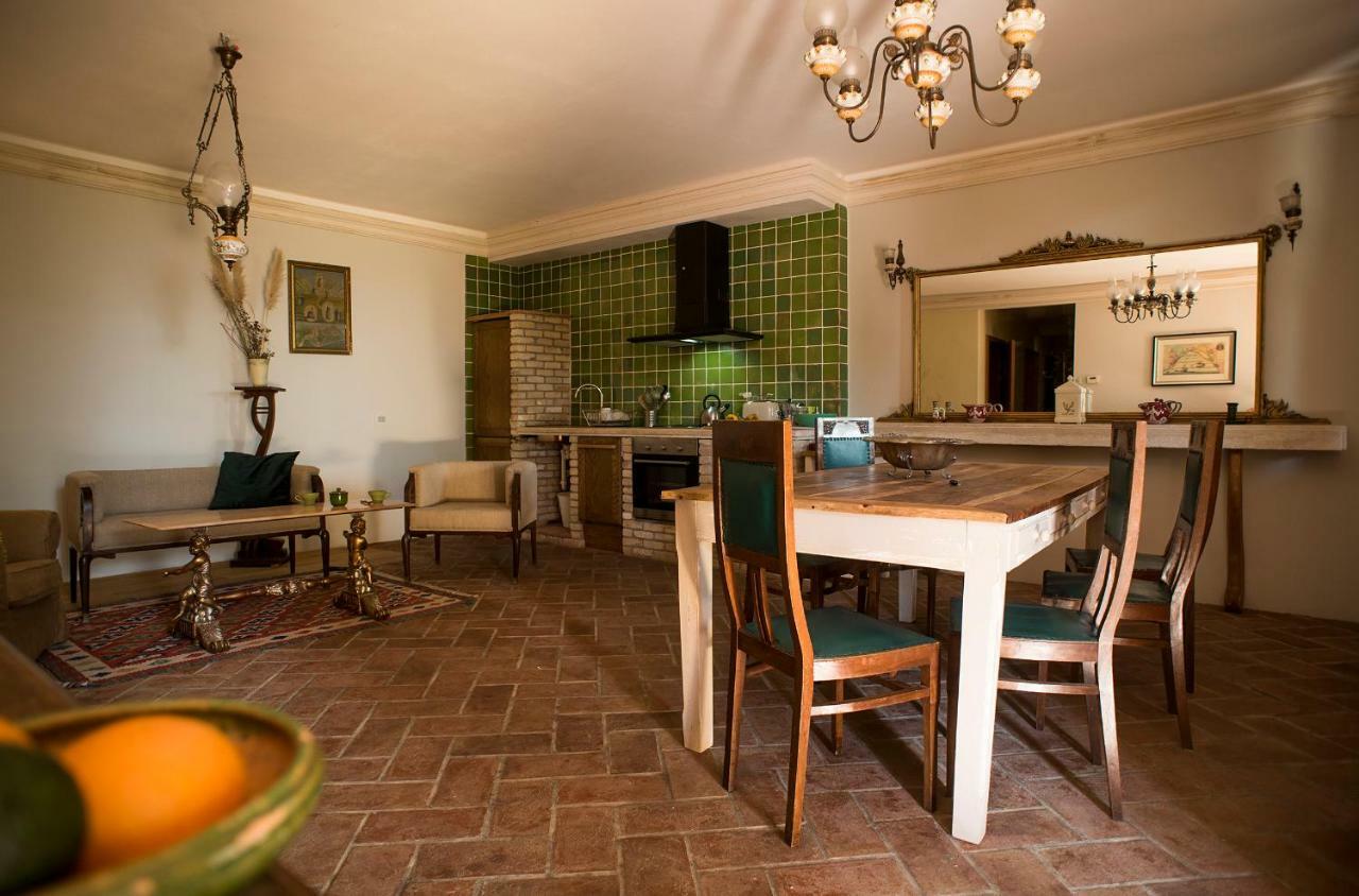 Tuscany Forever Famiglia Apartments Volterra Dış mekan fotoğraf